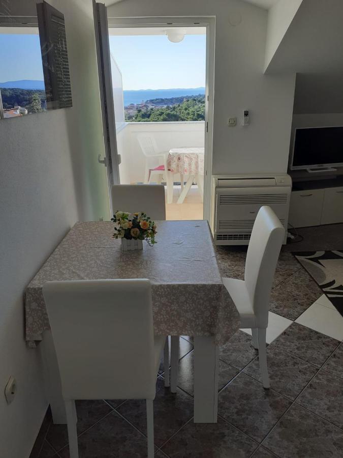 Guest House Lucija Banjol Extérieur photo
